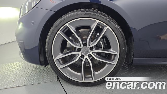 Mercedes-Benz E-Class E350 4MATIC AMG Line