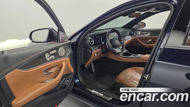 Mercedes-Benz E-Class E350 4MATIC AMG Line
