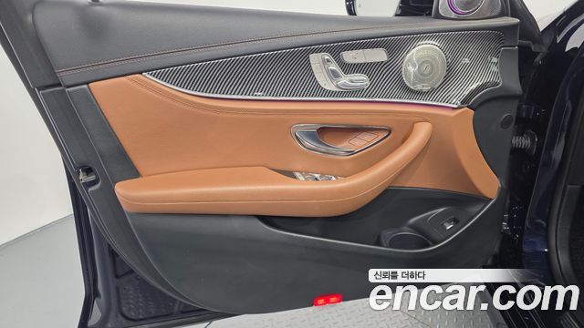 Mercedes-Benz E-Class E350 4MATIC AMG Line