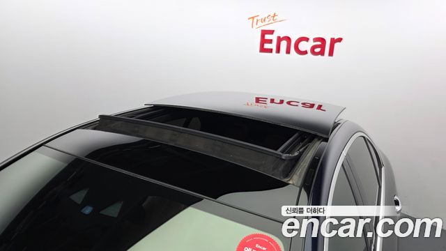 Mercedes-Benz E-Class E350 4MATIC AMG Line