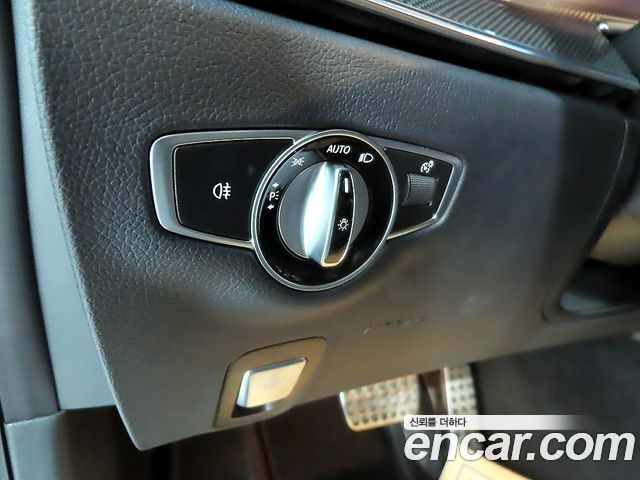 Mercedes-Benz CLS-Class CLS300d AMG Line