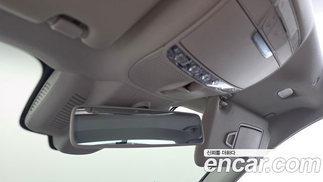 Mercedes-Benz E-Class E300 4MATIC Avnatgarde