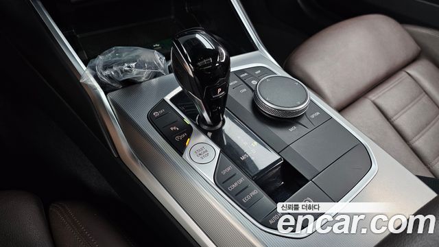 BMW 3-Series 320i Touring M Sports