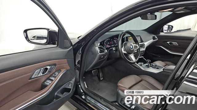 BMW 3-Series 320i Touring M Sports