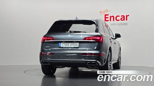 Audi Q5 45 TFSI Quattro Premium