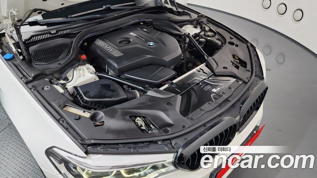 BMW 5-Series 530i xDrive M Sport Package