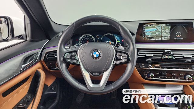 BMW 5-Series 530i xDrive M Sport Package