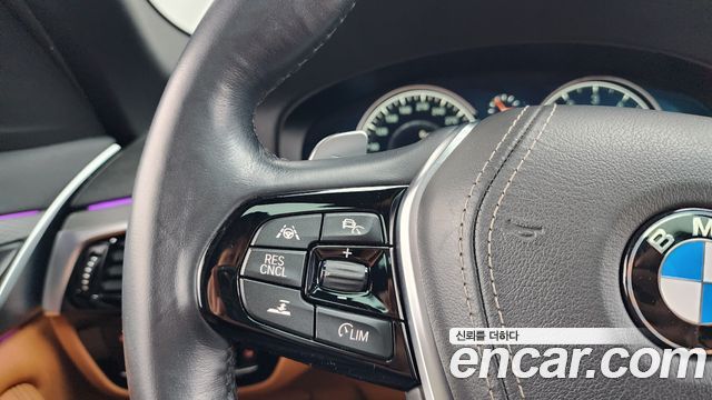 BMW 5-Series 530i xDrive M Sport Package