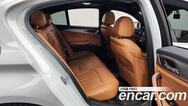 BMW 5-Series 530i xDrive M Sport Package