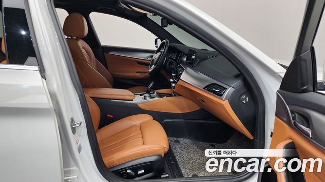 BMW 5-Series 530i xDrive M Sport Package