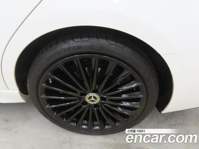 Mercedes-Benz C-Class C300 4MATIC AMG Line