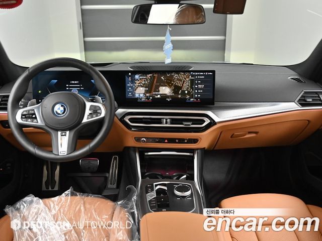 BMW 3-Series 330e M Sport