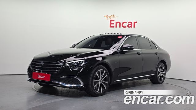 Mercedes-Benz E-Class E300e 4MATIC Exclusive