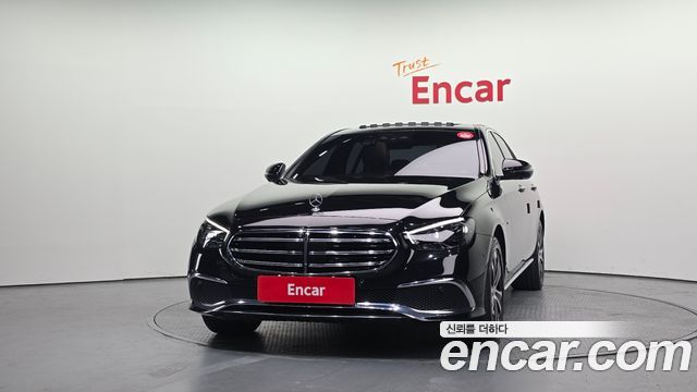 Mercedes-Benz E-Class E300e 4MATIC Exclusive