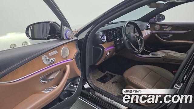 Mercedes-Benz E-Class E300e 4MATIC Exclusive