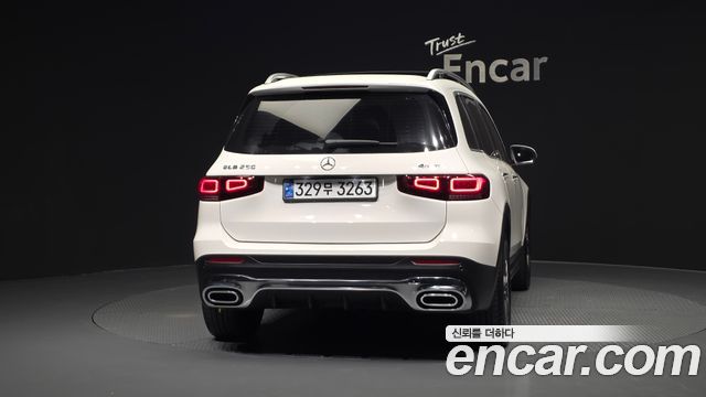 Mercedes-Benz GLB-Class GLB250 4MATIC