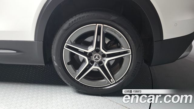 Mercedes-Benz GLB-Class GLB250 4MATIC