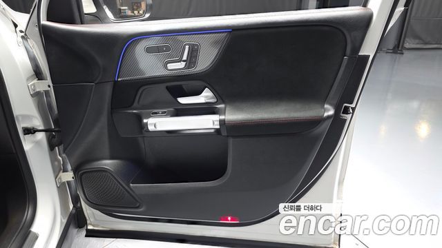 Mercedes-Benz GLB-Class GLB250 4MATIC