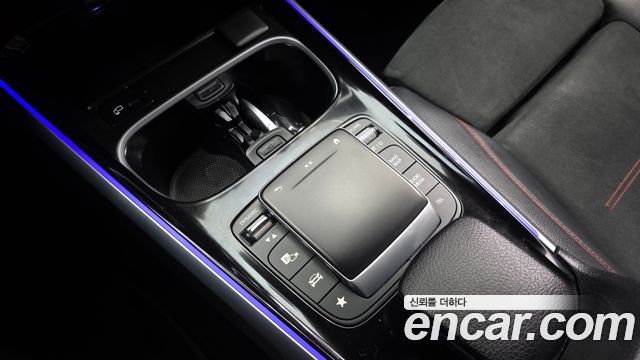 Mercedes-Benz GLB-Class GLB250 4MATIC
