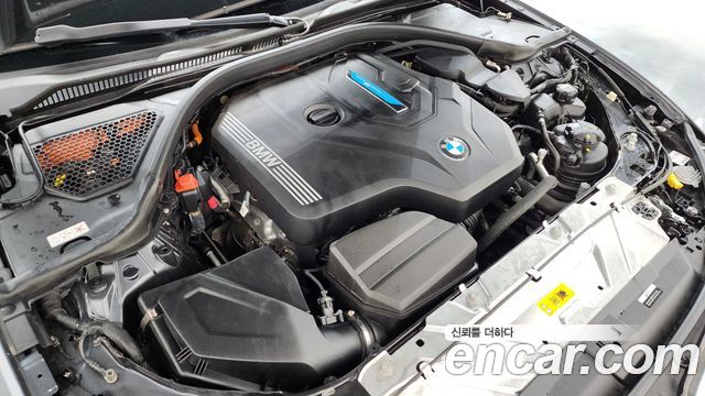 BMW 3-Series 330e Luxury