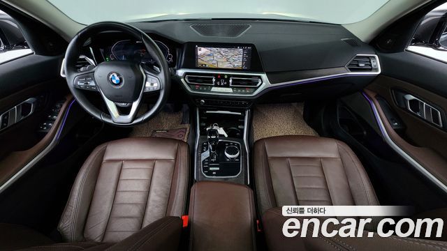 BMW 3-Series 330e Luxury