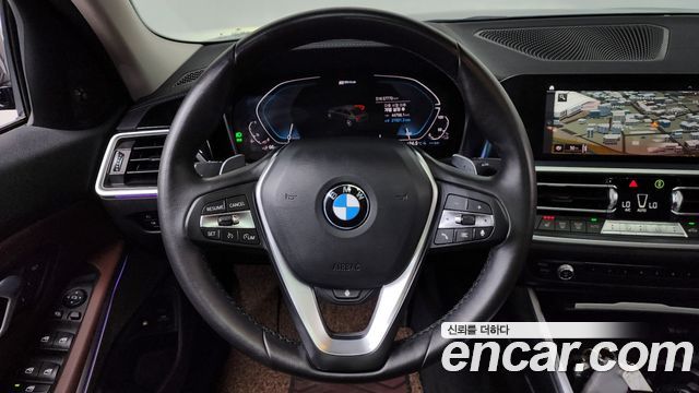 BMW 3-Series 330e Luxury