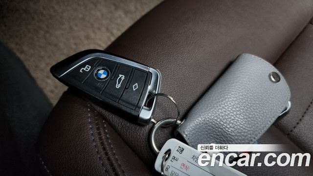 BMW 3-Series 330e Luxury