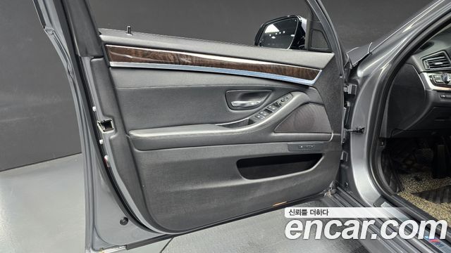 BMW 5-Series 528i M Aero Dynamic