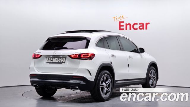 Mercedes-Benz GLA-Class GLA250 4MATIC