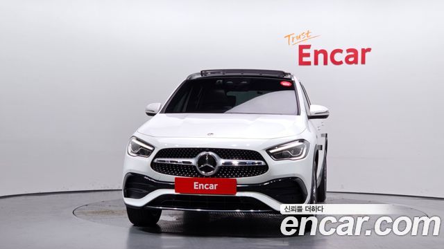 Mercedes-Benz GLA-Class GLA250 4MATIC