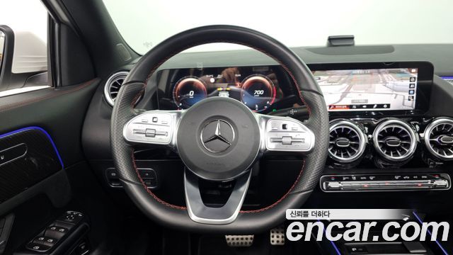 Mercedes-Benz GLA-Class GLA250 4MATIC