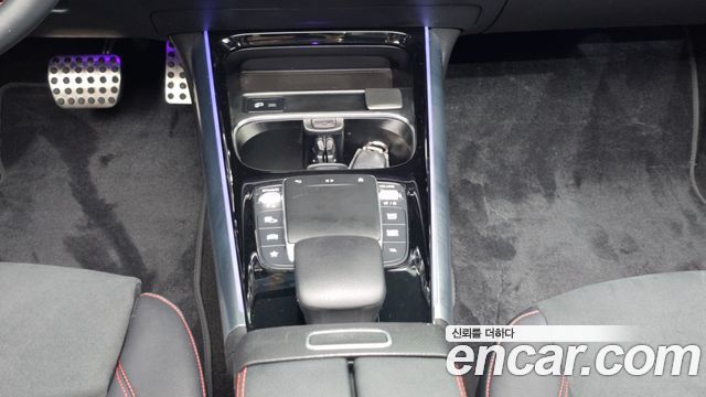Mercedes-Benz GLA-Class GLA250 4MATIC