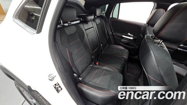 Mercedes-Benz GLA-Class GLA250 4MATIC