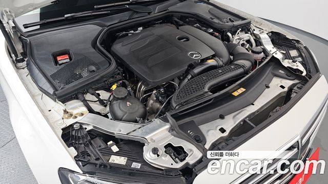 Mercedes-Benz E-Class E350 4MATIC Exclusive