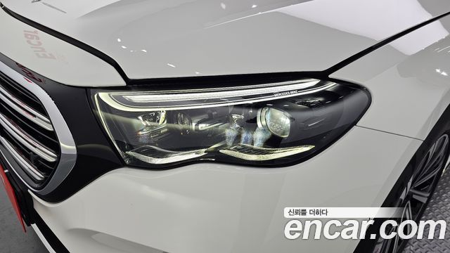 Mercedes-Benz E-Class E300 4MATIC Exclusive