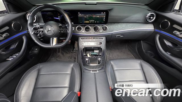 Mercedes-Benz E-Class E220d 4MATIC AMG Line