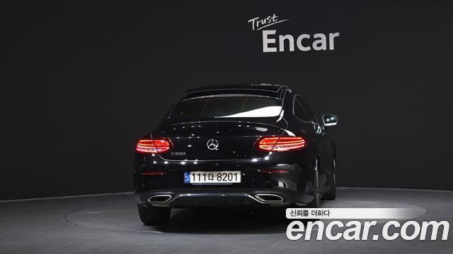Mercedes-Benz C-Class C200 Coupe