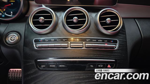 Mercedes-Benz C-Class C200 Coupe