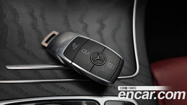 Mercedes-Benz C-Class C200 Coupe