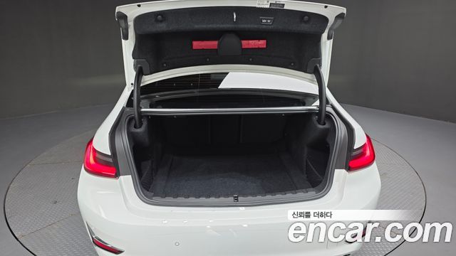 BMW 3-Series 320d Luxury
