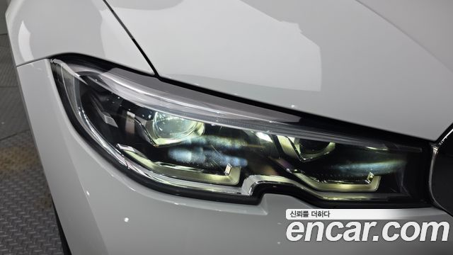 BMW 3-Series 320d Luxury