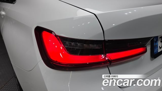 BMW 3-Series 320d Luxury