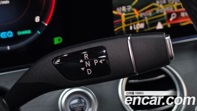 Mercedes-Benz E-Class E220d 4MATIC AMG Line