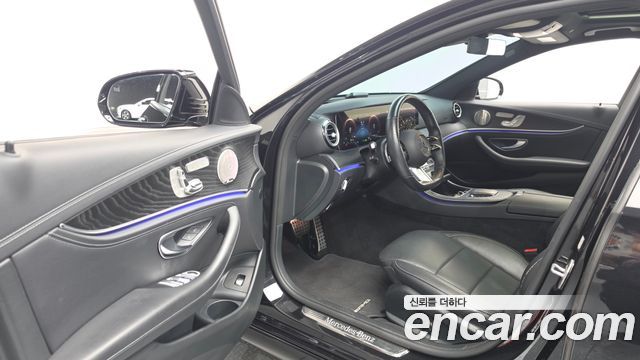 Mercedes-Benz E-Class E220d 4MATIC AMG Line