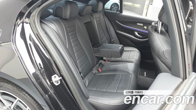 Mercedes-Benz E-Class E220d 4MATIC AMG Line