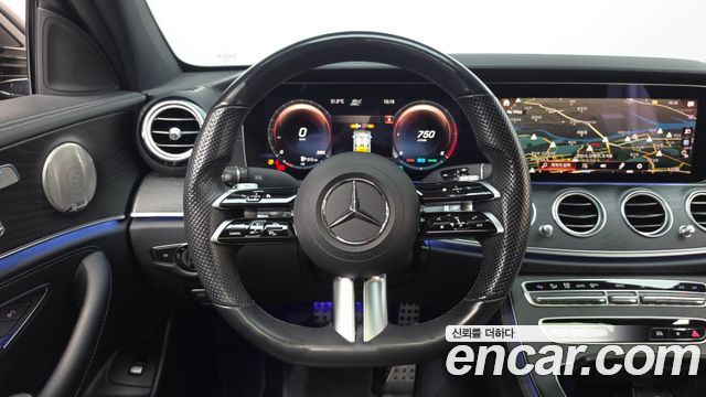 Mercedes-Benz E-Class E220d 4MATIC AMG Line