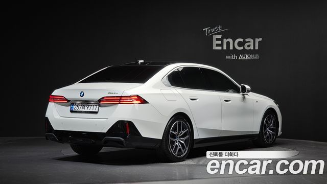BMW 5-Series 523d M Sport