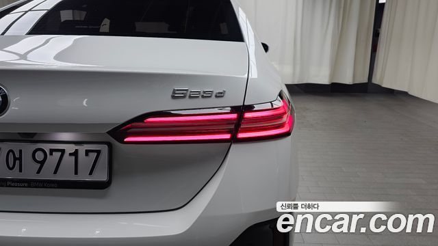 BMW 5-Series 523d M Sport