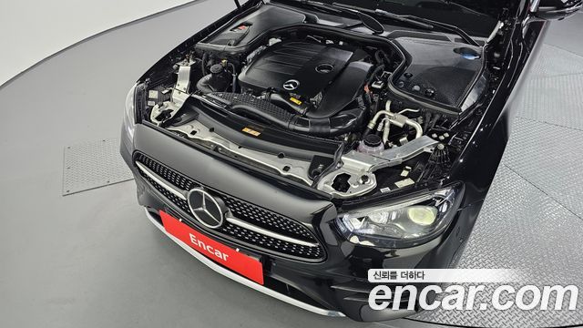 Mercedes-Benz E-Class E350 4MATIC AMG Line