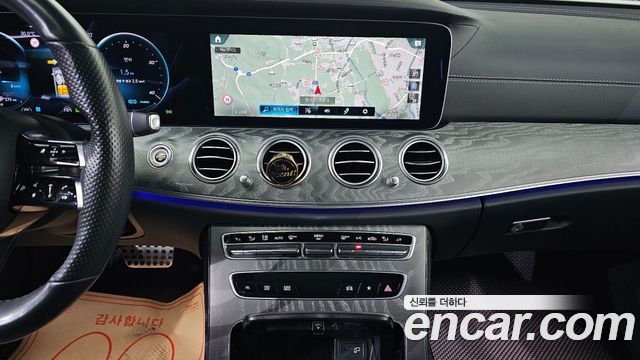 Mercedes-Benz E-Class E350 4MATIC AMG Line